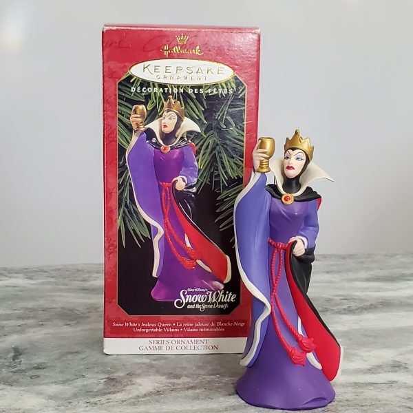 Hallmark Ornament Walt Disney Snow White's Jealous Queen 1999
