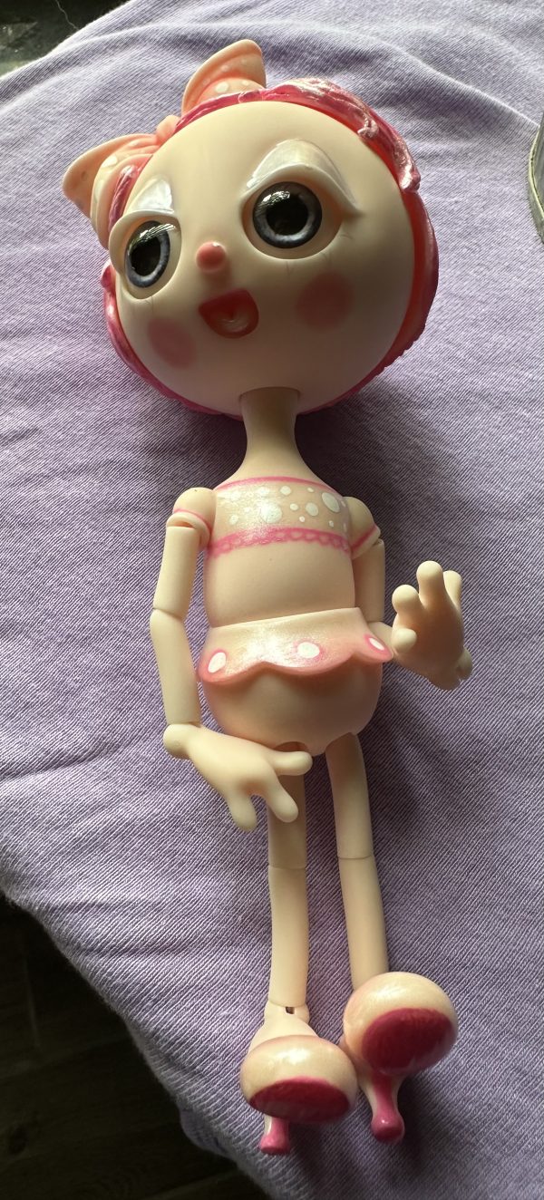 Ruby, Magical Musical Lady 23cm (9") Snow White Resin Full Body Pink tones Handpainted by Nefer Kane - Image 6