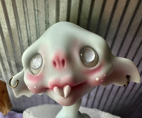 Circus Kane  BATULA  6" Gray Resin Glow in the Dark   Faceup by Nefer - Image 3
