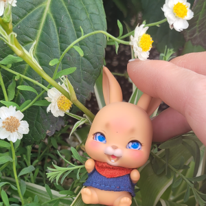 Lati White USA EXCLUSIVE Tan Rabbit LAUGH 4″ Must Combine with Purchase of LW, LY, LL at retail