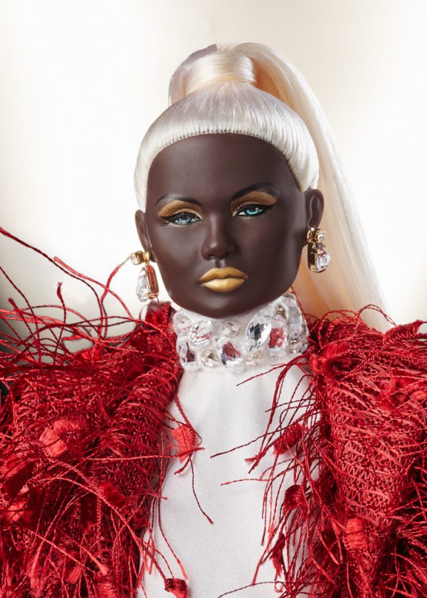 Integrity X Magia 2000 Collaboration Runway in Milan Colette Duranger - Image 4