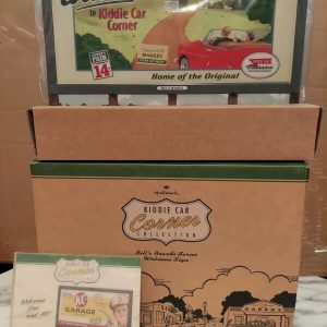 Hallmark Kiddie Car Corner Bill’s Boards Series Welcome Sign