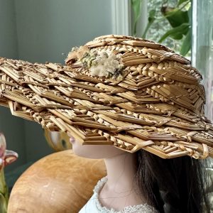 Woven Straw Hat (Modeled on 7-8″ Head)
