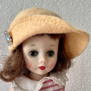 Yellow Felt Hat with Pin (Modeled on 4-5″ Head)