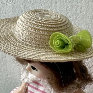 Straw Hat with Green Flowers (Modeled on 4-5″ Head)