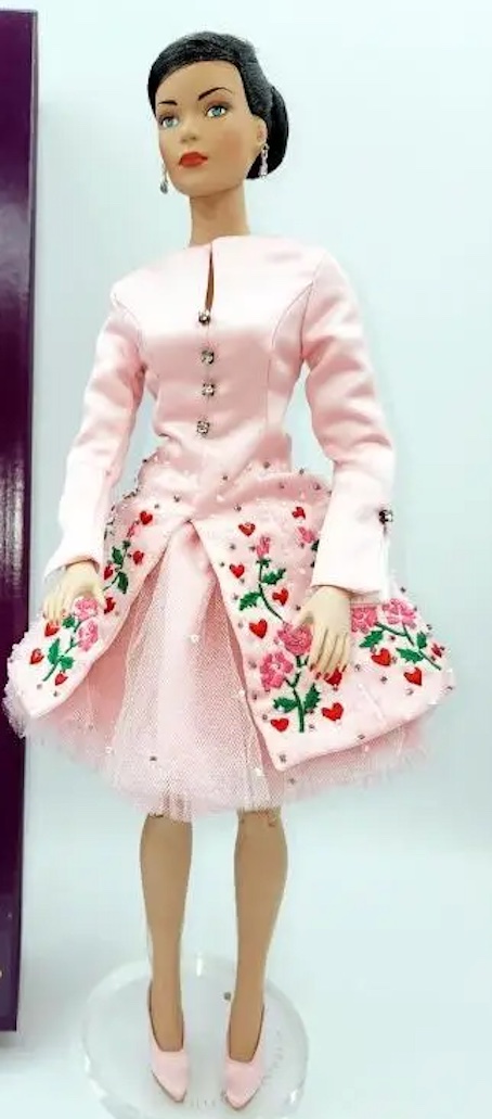 Tyler Wentworth Very Valentine 16 OUTFIT ONLY MINT Doll Peddlar