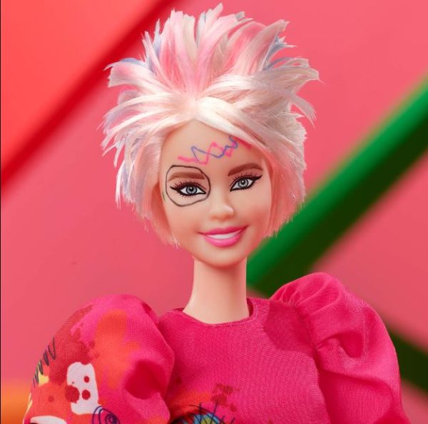 HYB84 Barbie the Movie Weird Barbie Doll - Image 5