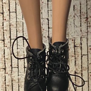 DC Stars Gotham Garage Catwoman BOOTS ONLY (Fits 16″ Fashion Dolls)