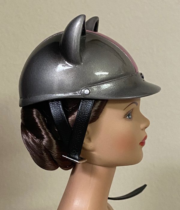 DC Stars Gotham Garage Catwoman HELMET ONLY (Fits 16" Fashion Dolls) - Image 2