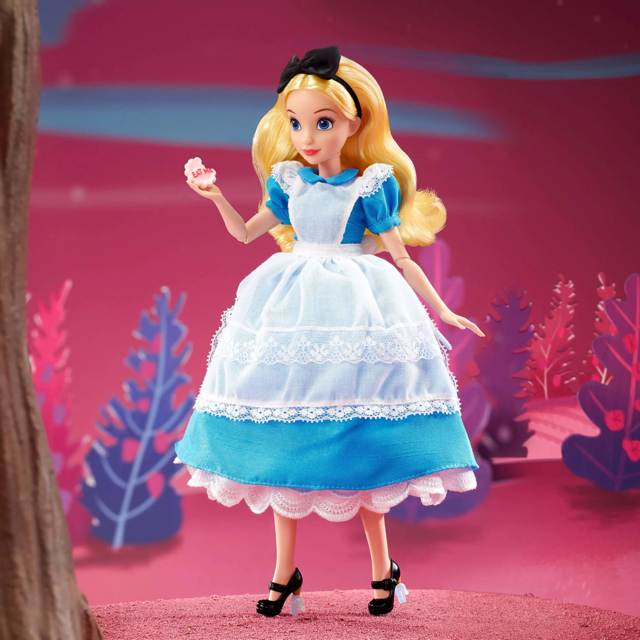 Disney Store Limited Alice in Wonderland Figure Set Deluxe