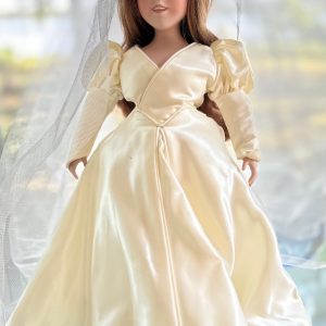 Disney Princess Arielle 16″ Porcelain Created for Disney by Bette Ball MINT
