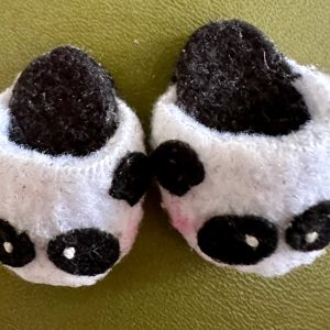 Polar Bear Slides Black & White. fit yosd, Lati Yellow, similar