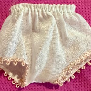 White Batiste panty with w/Lace  3.5″ waist band Fits