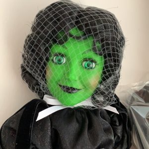 Wizard of Oz Wicked Witch of the West Cissy 21″. Snow Globe Included. #27760