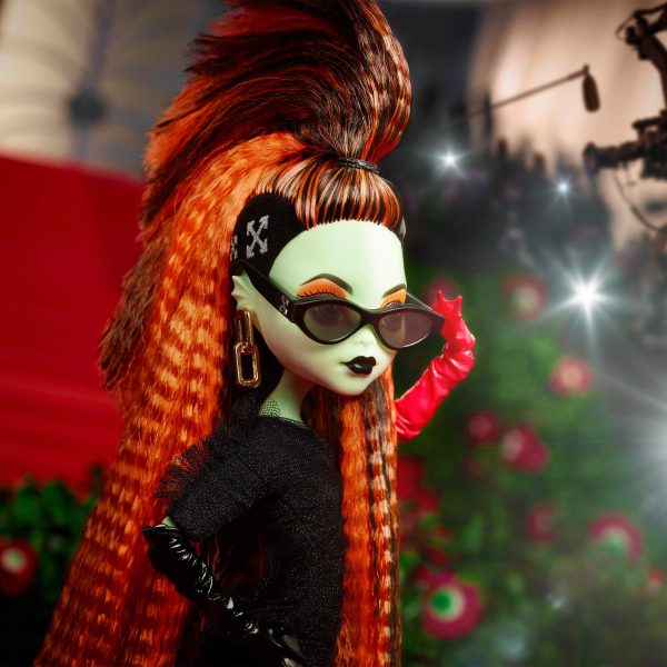 Off-White™ c/o Monster High® Electra Melody Doll  #1 Series of 4 NRFB - Image 2