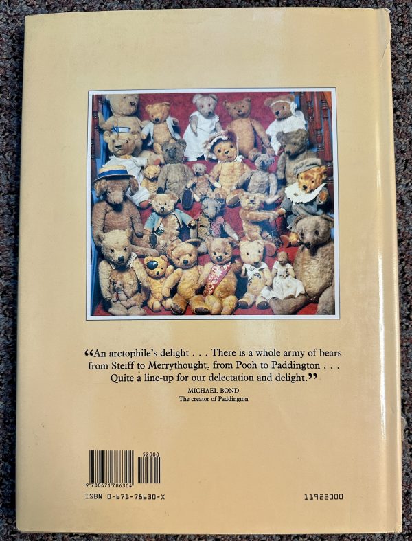 Bearland: An Irresistible Collection of More Than 500 Teddy Bears, from Paddington Bear to Winnie-The-Pooh by Deborah Stratton - Image 2