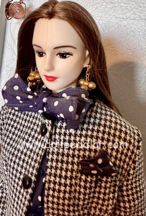 Lady Luminous 17" by Takara 1988 vinyl fashion doll #813-170. NRFB w/Stand & LL Box - Image 2
