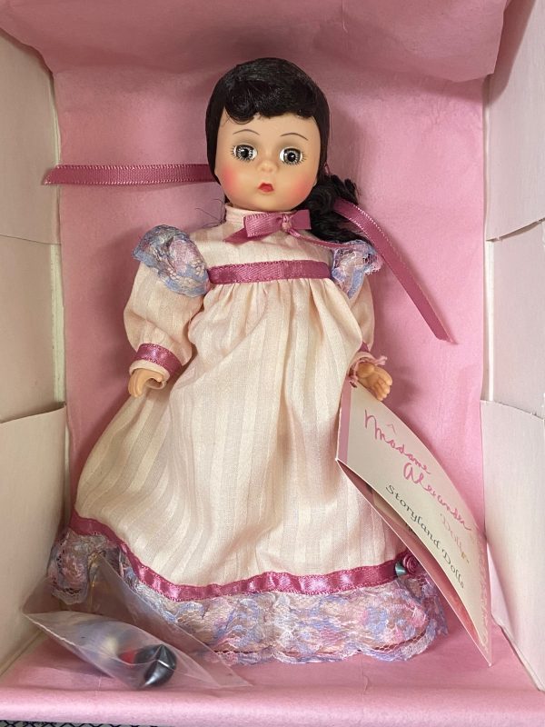 L'il Clara w/Nutcracker 8" #480