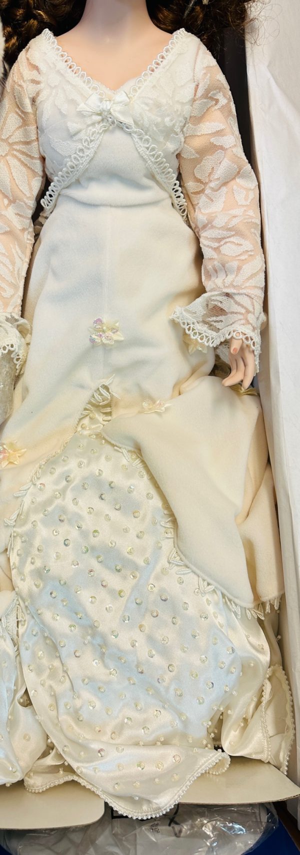 Angel's Touch Winter Angel w/ Wings Porcelain Doll NRFB - Image 4