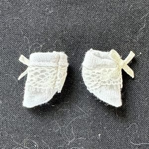 Tiny White Socks with Lace Detail and Bow (fits 10mm foot)