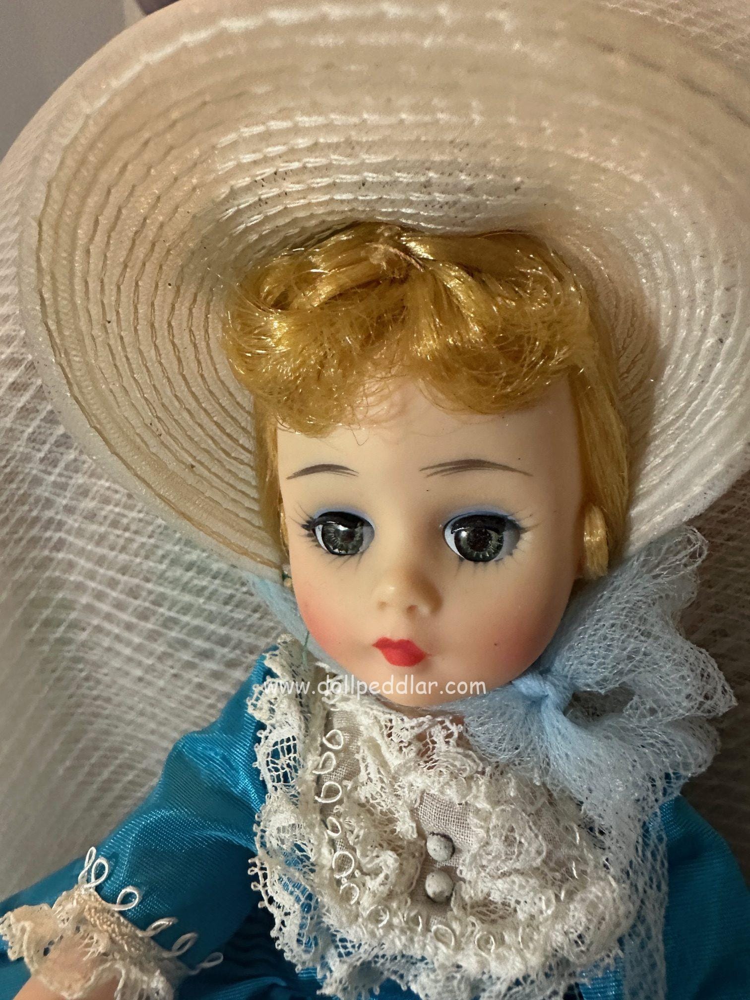 Vintage 1969 Madame Alexander Cissette Portrette Melinda 10” Doll all original + hat included - Image 4