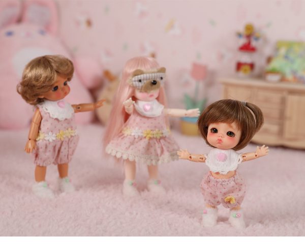 Lati White Pink Mellow ver T.Yomi Tan Nude 10cm/4"