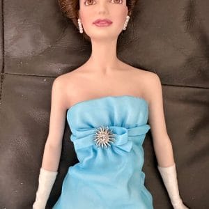 Franklin Mint Jackie Kennedy Newport Porcelain Doll 16″ Mint in Box