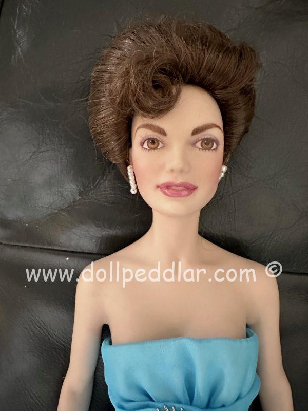 Franklin Mint Jackie Kennedy Newport Porcelain Doll 16" Mint in Box - Image 3