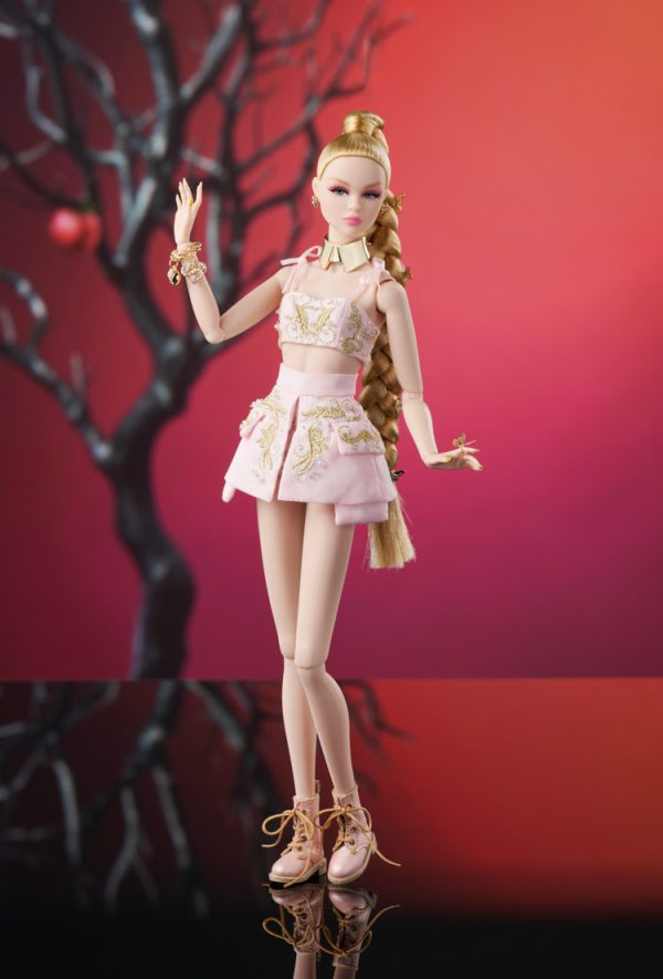 2023 WClub Exclusive 7 Sins: Sweet Temptation Tulabelle True - Image 3