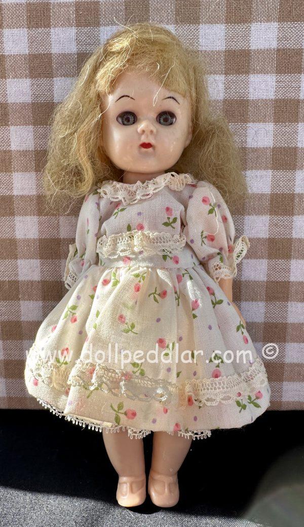 Vintage Vogue Doll Ginny Doll. 8" - Image 2