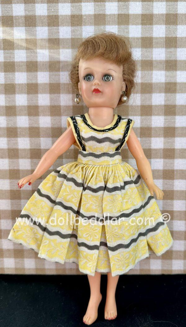 Vintage Uneeda Doll "Suzette" Fashion Doll 10"  All Original.  1950s - Image 3