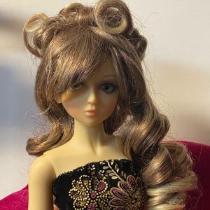 LW Doll Heart Half Up-Half Down Brown/Blonde Varigated Wig (Size 8.5-9.5″) SD