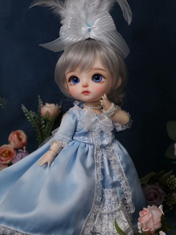 Lati Lime Musée de ver. Marie Antoinette Sophie Pale Skin Full Set 12"  26cm. SALE PRICED - Image 3