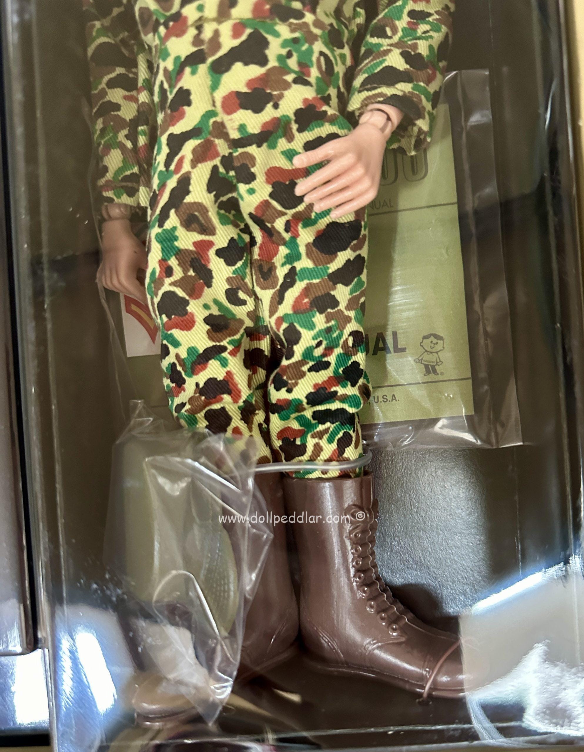 01558 GI Joe Action Marine, Masterpiece Collection Vol. 3 NRFB - Image 4
