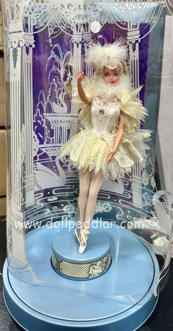 01648 Swan Lake Barbie (Prima Ballerina Music Box) - Image 7