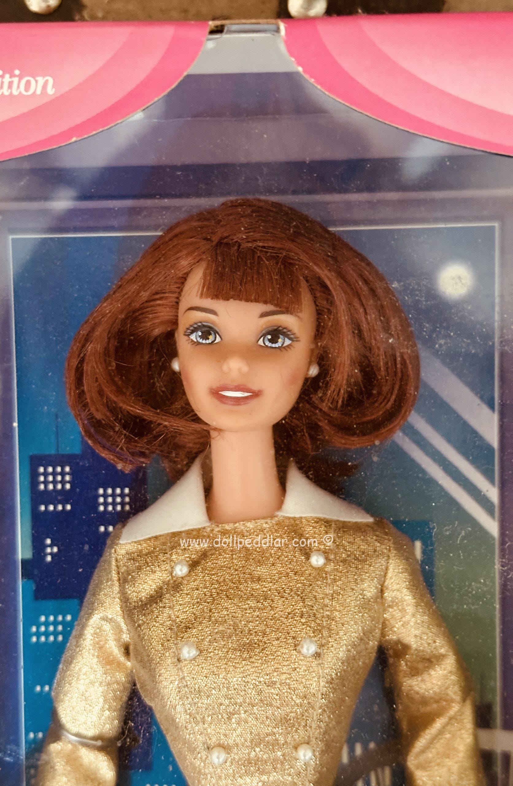 19037 Dinner Date Barbie - Image 4