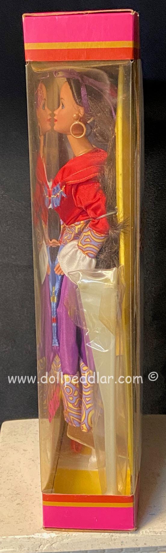 #2256 Italian Barbie 1992 Special Edition - Image 2