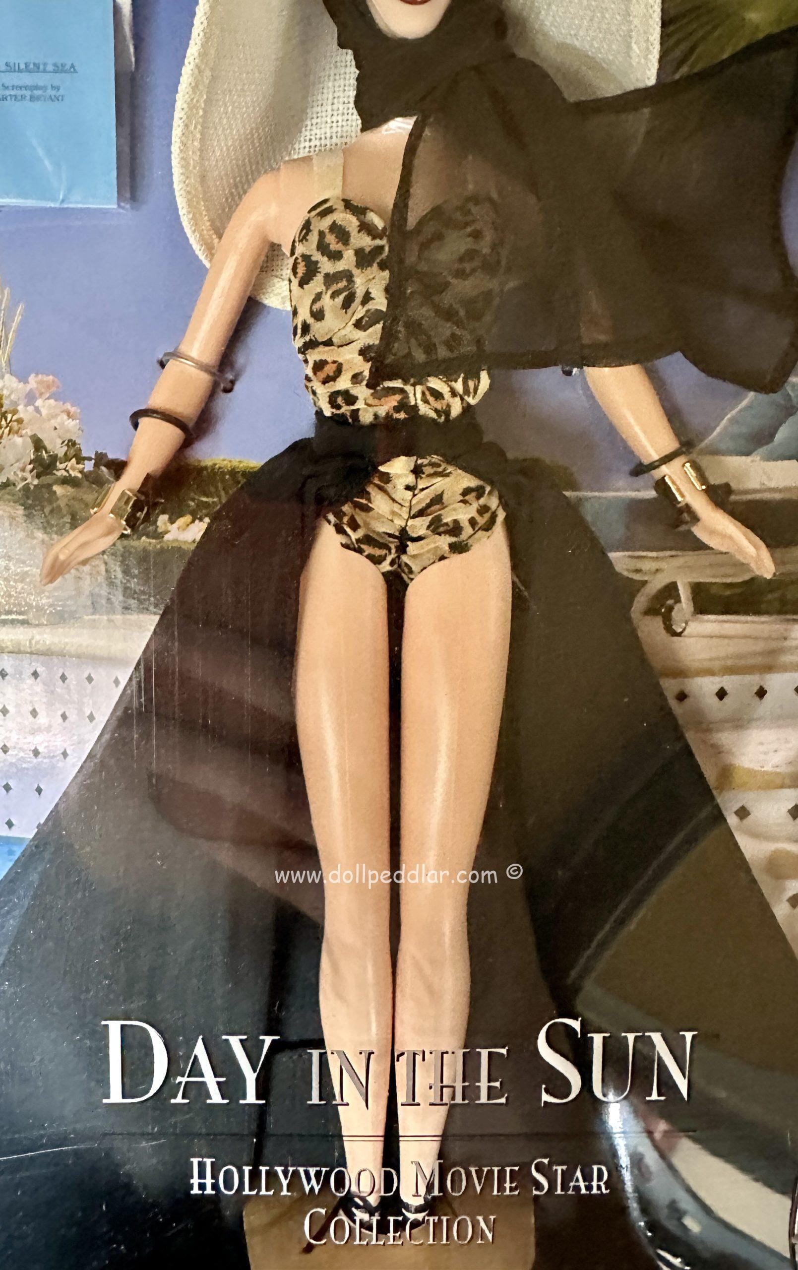 29389 2001 Barbie Con Day In The Sun Barbie Brunette LE1100 - Image 3