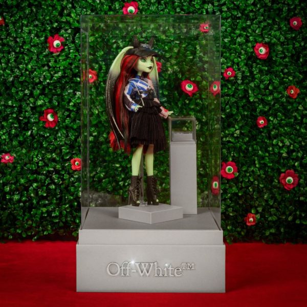 HNV19 Off-White™ c/o Monster High Raven Rhapsody Doll NRFB in Shipper - Image 7
