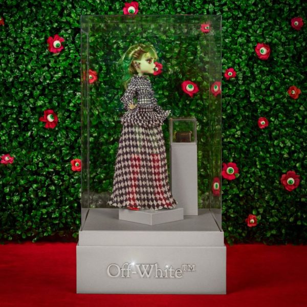 HNV20 Off-White™ c/o Monster High Harmonie Ghoul Doll NRFB in Shipper - Image 7