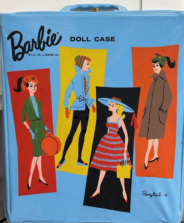 1961 Vintage Barbie Blue Vinyl Ponytail case with T.M. Lic.  Blue w/4 Barbie dressed in 900 fashions