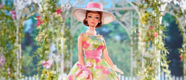 2024 Mattel Signature 12 Days Of Spring Doll Easter Set + Accessories HRM27 - Image 9