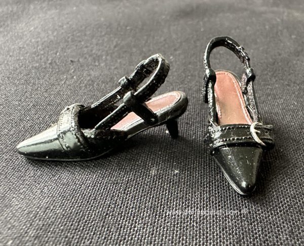 1.75" Vintage Black Kitten Heels - Image 3