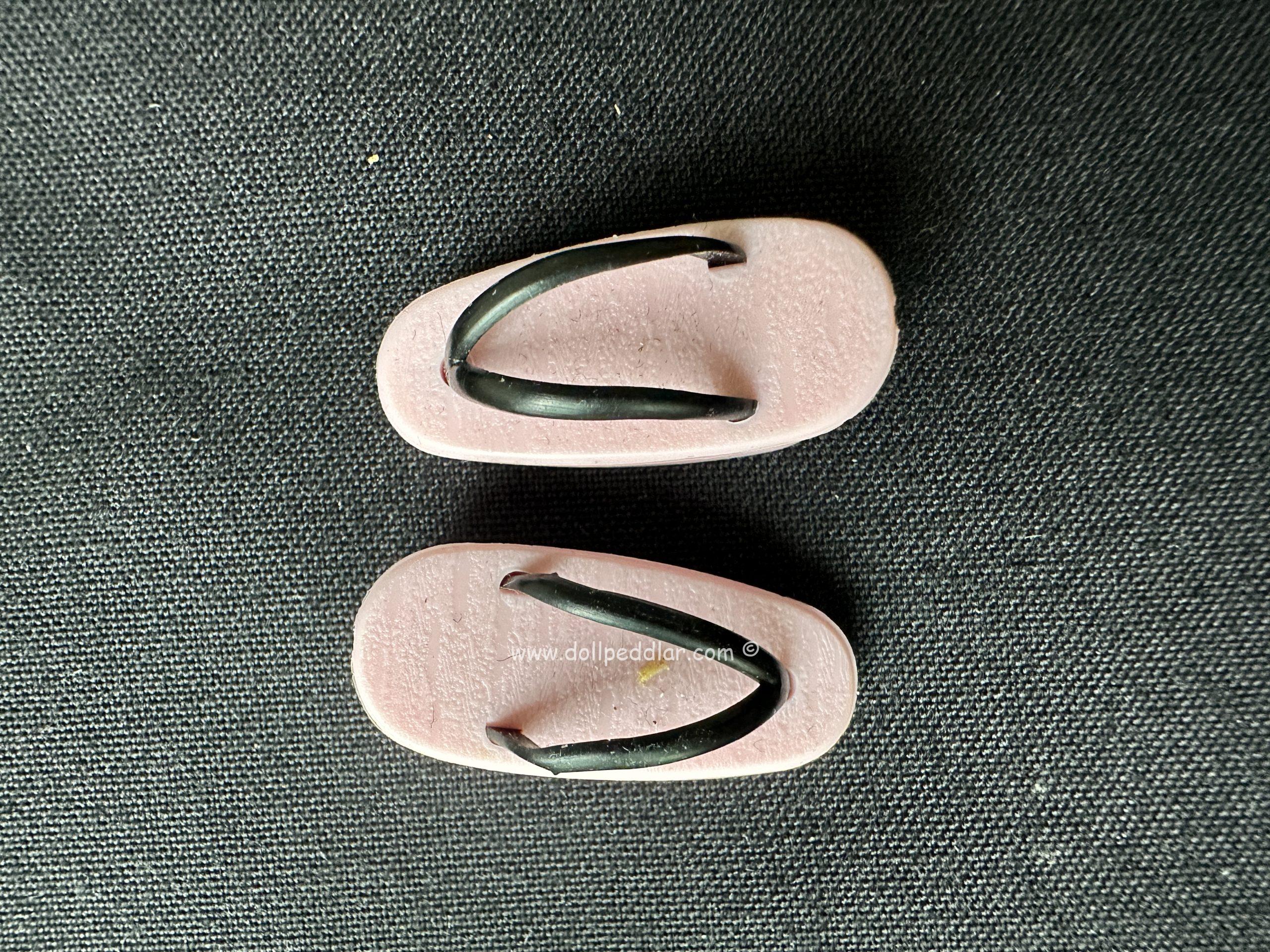 Grab Bag of 4 Pairs of Random Barbie Shoes - Image 13