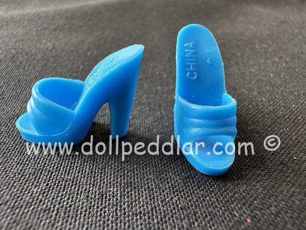 Grab Bag of 4 Pairs of Random Barbie Shoes - Image 8