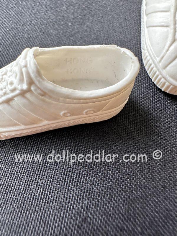 Vintage 1.5" Vintage White Fashion Doll Sneakers - Image 5