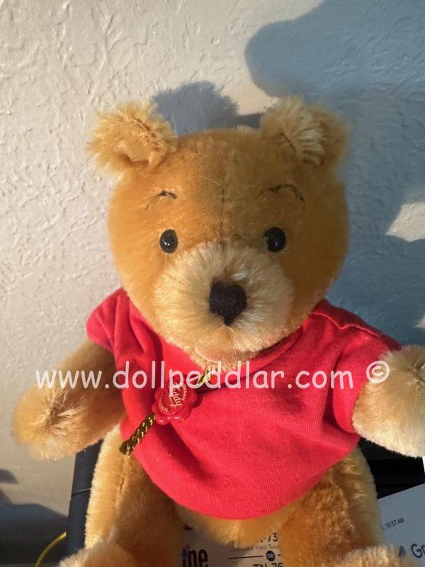 Walt Disney World  Teddy Hermann Pooh - embroidered foot & signature foot - Image 2