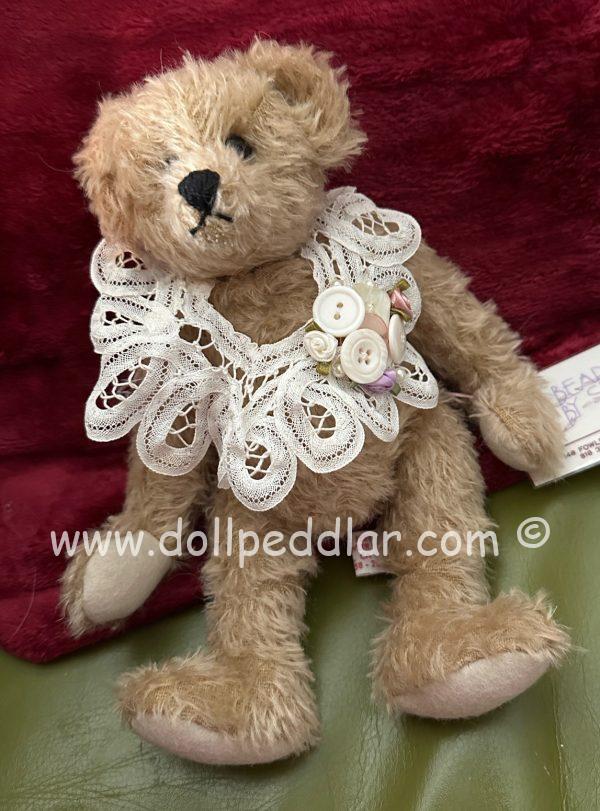 OLIVIA by artist Sue Coe, Bear Feet,  Mohair Bear with leather paws, articulated, #10 of 30 limitation.   NEW MINT - Image 6