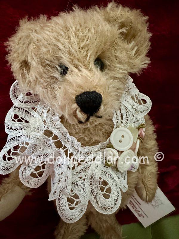 OLIVIA by artist Sue Coe, Bear Feet,  Mohair Bear with leather paws, articulated, #10 of 30 limitation.   NEW MINT - Image 4