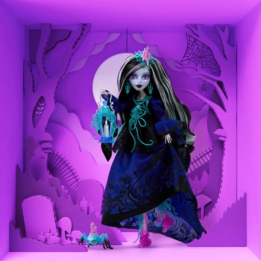 HNV18 Off-White™ c/o Monster High Symphanee Midnight Doll – Doll